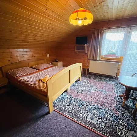 Grizzly Gæstehus 3*